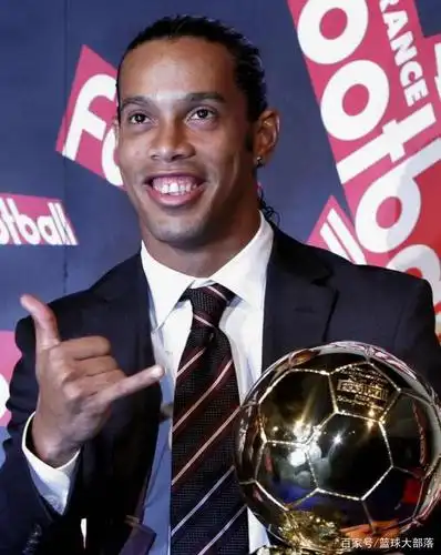 亚洲球员获 亚洲球员获